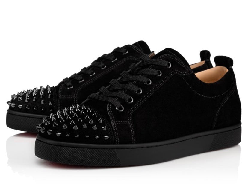 Louis Junior Spikes Sneaker
Christian Louboutin