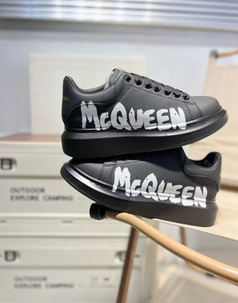 Alexander McQueen Oversized
